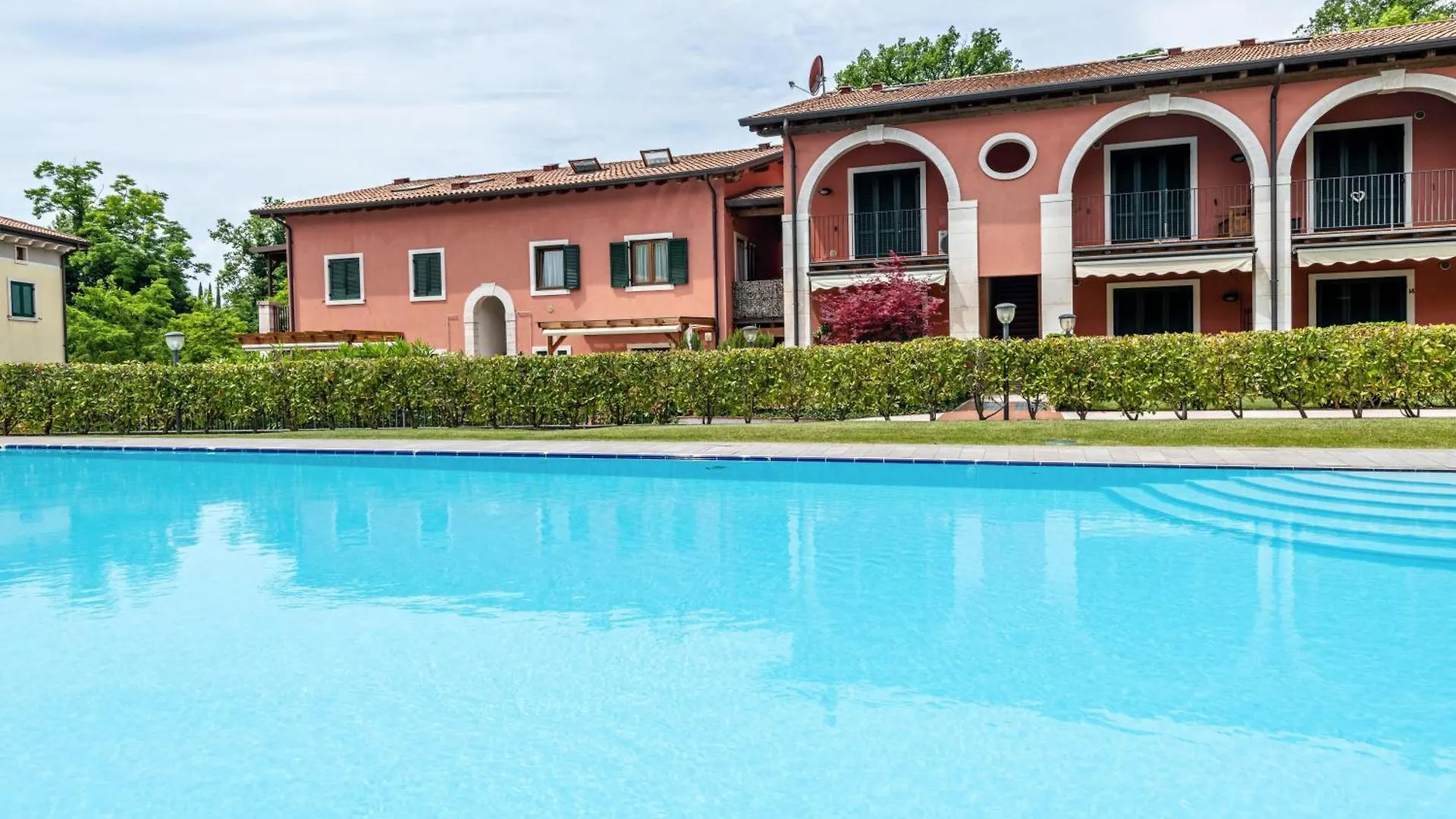 Residence Corte La Fiorita كوسترمانو